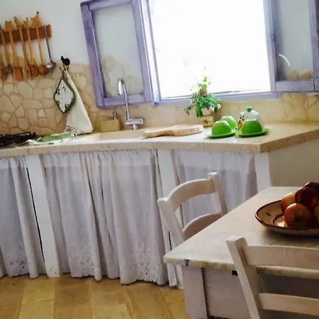 Trullo Lu Ruezzo 펜션